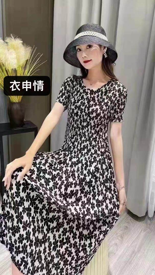 缎面三宅压褶魔术裙，跑量款，其它，理想花缘