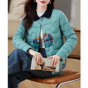 羽绒服2024新款时髦个性短款印花羽绒服图片