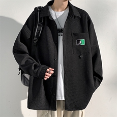 黑色