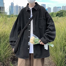 黑色
