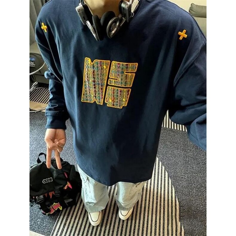 藏青色刺绣圆领卫衣男春秋季ootd穿搭高级感美式复古全棉长袖t恤图片