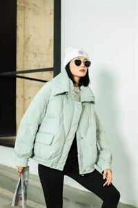 90白鸭绒面包服，三色三码图片