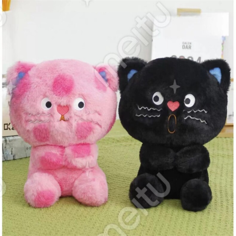坐版波点猫，汇鑫毛绒玩具