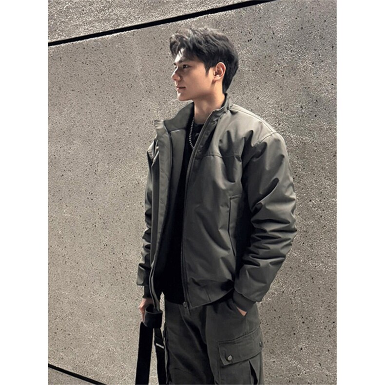 1506-1/JF-1001/P52短款夹克男款冬立领三防工装外套机车棒球服」图片