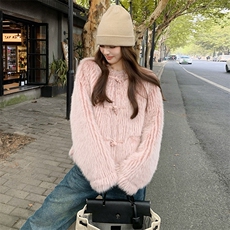 新品粉色牛角扣皮毛一体外套5802-P195-K288，女装皮草，2C159