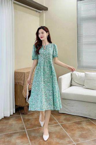 碎花连衣裙，女装连衣裙，薏朵