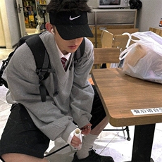 灰色简约基础款v领卫衣男生学院风宽松百搭休闲重磅套头上衣，男装卫衣，星座506A