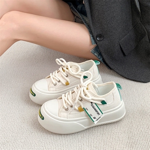 2024小白鞋子女春季新款韩版ins女学生休闲运动百搭板鞋女图片