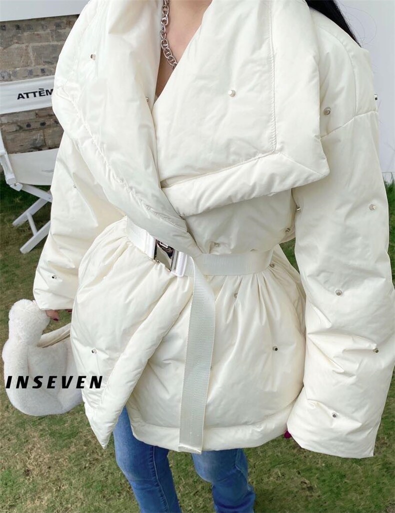冬季新款钉珠羽绒服，女装羽绒服，INSEVEN