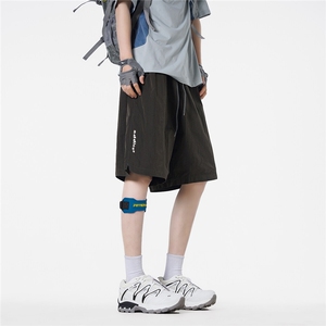 715-2-DY008-P60-X79（亮面机能开叉短裤）图片