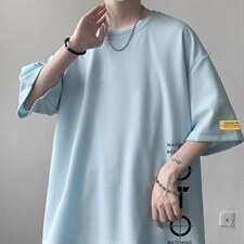 浅蓝色