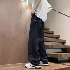 灰色