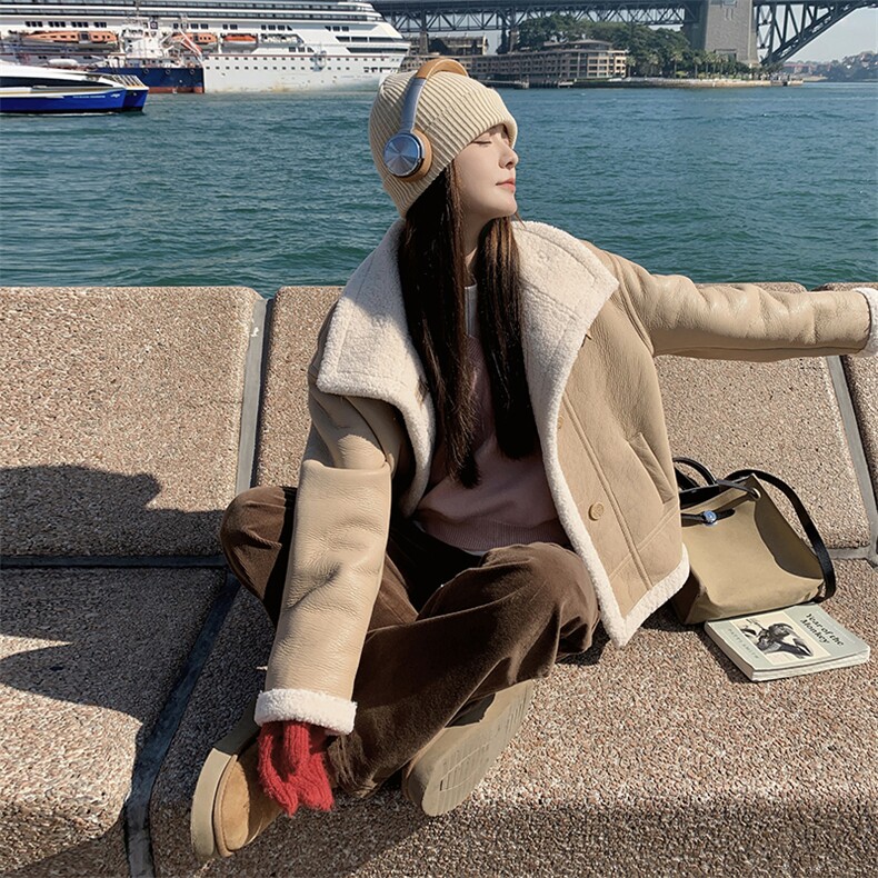 2023年冬季新款皮毛一体羊羔毛皮衣B190-82508-P215-K318，女装羊羔毛/颗粒绒，辉之琳