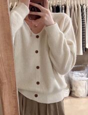 羊范软糯羊毛打底针织衫女V领宽松韩系温柔风内搭套头100羊毛衫，女装羊毛衫，戎咖羊绒