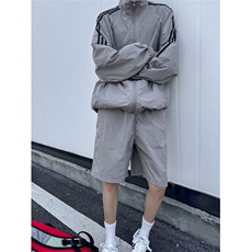 灰色套装