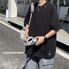 黑色