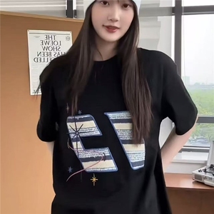 潮牌美式复古苹果小猫咪刺绣短袖t恤女纯棉宽松高级感情侣上衣图片