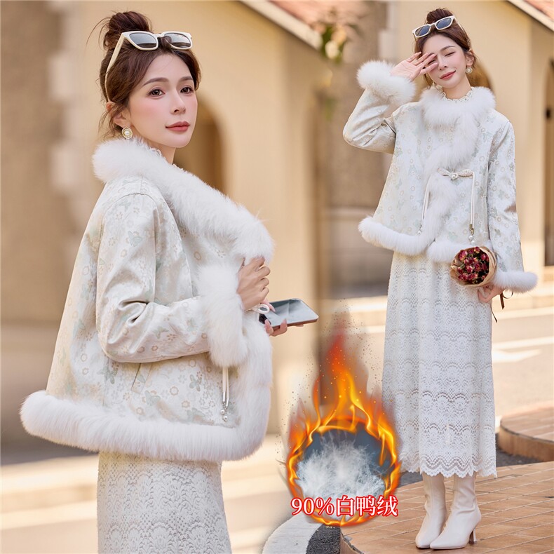 【bao款大货已出】2025冬装新款刺绣新中式提花狐狸毛90绒羽绒服,女装羽绒服,雅静靓衣