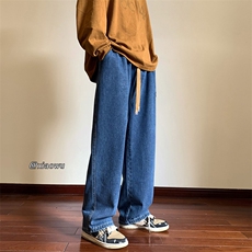 深蓝色