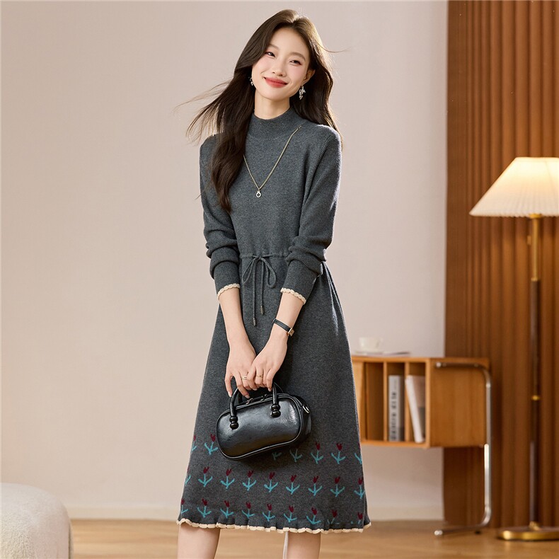 高档半高领抽绳针织羊毛连衣裙女2025新款秋冬内搭洋气减龄毛衣裙，女装羊毛衫，艾米