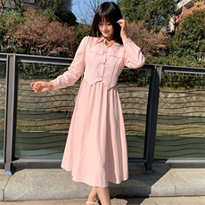 新中式国风粉色连衣裙女秋季2025年新款甜美减龄气质显瘦a字长裙，女装连衣裙，煊芮熙