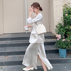 高级松弛感休闲西装套装女2025年春秋季新款韩版显瘦半身裙两件套，女装套装/套裙，2C116
