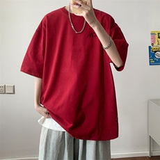 酒红色