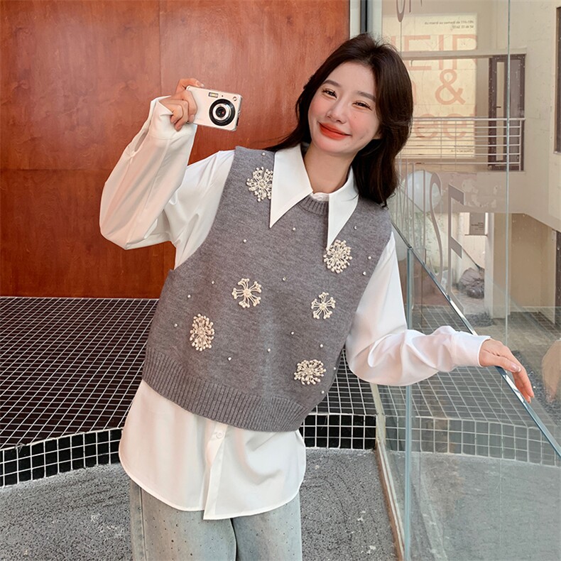 时尚设计感立体花朵针织马甲套装女2025春季小个子气质衬衫两件套，女装马甲，维壹