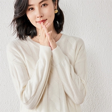 2025年春季羊绒修身型常规套头单件长袖圆领时尚百搭羊绒衫，女装羊绒衫，春贝羊绒