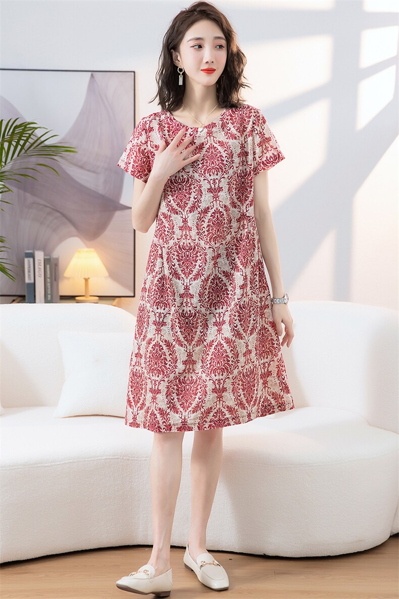 碎花裙子女夏季2025夏装新款时尚气质妈妈宽松显瘦遮肚短袖连衣裙,女装连衣裙,阿丹