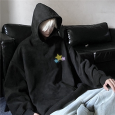 黑色