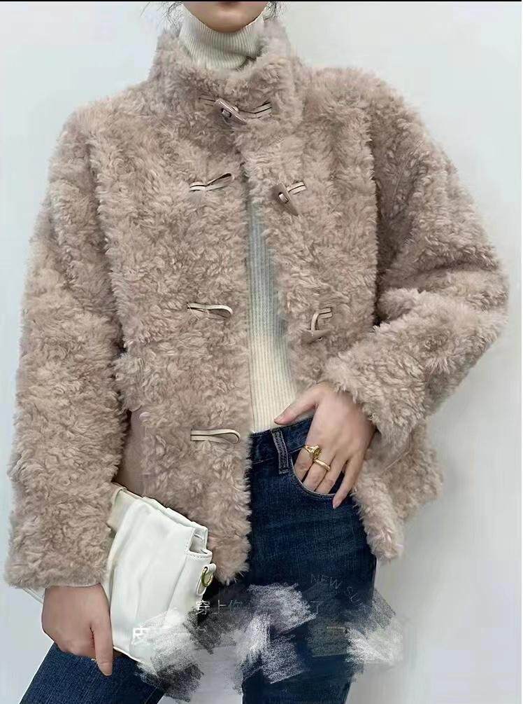 皮毛一体外套，其它，卡薇尔