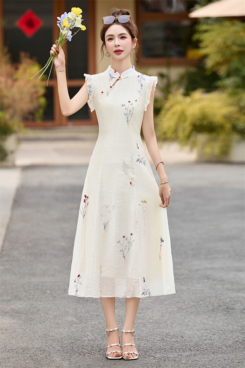 新中式国风改良旗袍女2025年夏装印花小飞袖木耳边长款修身连衣裙,女装连衣裙,依多米
