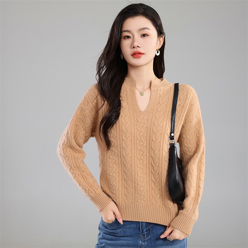 秋季新款时尚显瘦小V领重工绞花羊毛衫，女装羊毛衫，奢优羊绒