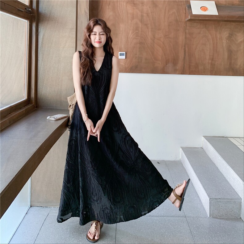 肌理感提花无袖V领连衣裙女夏2025新款流行漂亮赫本风背心长裙,女装连衣裙,2C090