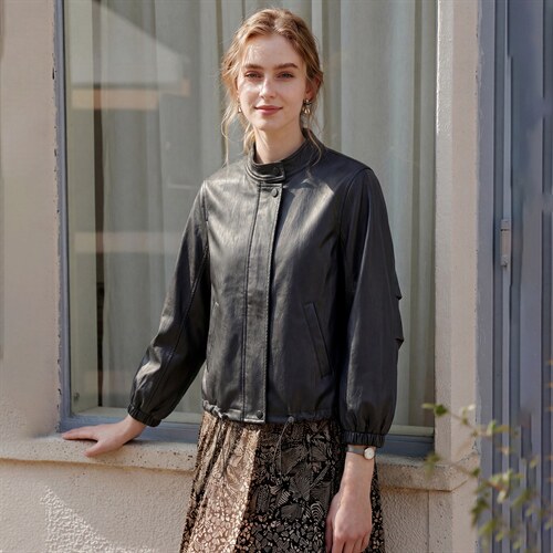 【春季女装新款】大量现货时尚休闲宽松立领短款皮衣外套，女装皮衣，缘衣格