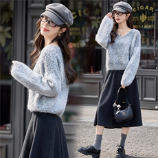 2025年冬季羊毛V领套头针织线衫加厚短款时尚通勤韩版灰色毛衣，女装针织衫/毛衣，小九月