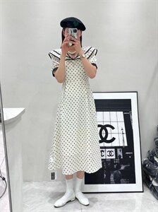 小波点连衣裙图片