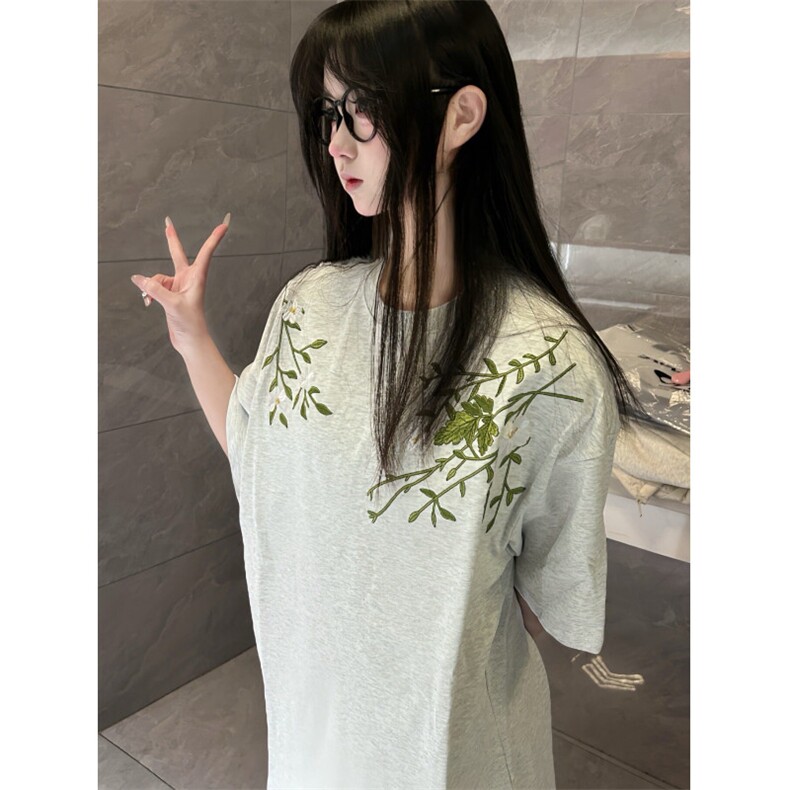 H0687-P35前后全刺绣夏季休闲宽松T恤,女装T恤,星座617A-2