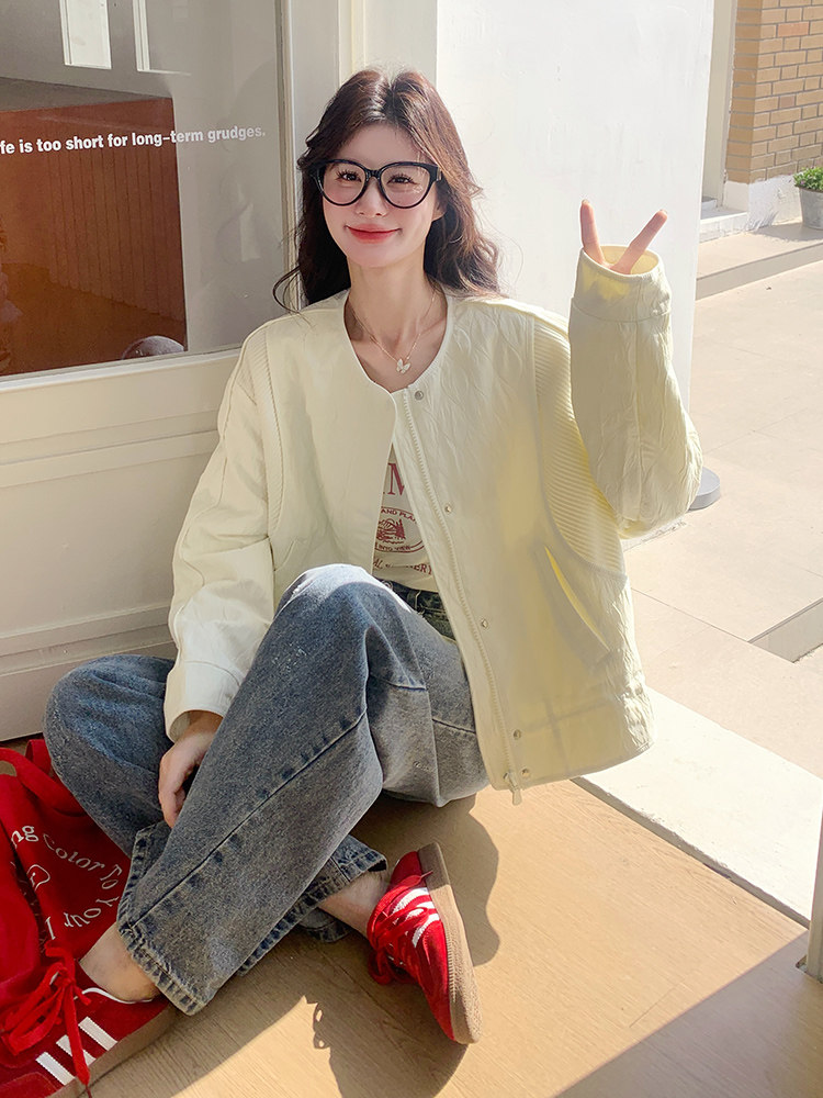 米白色圆领棒球服外套女2025春秋新款设计感超好看流行夹克上衣潮,女装短外套,浙宝276（原081）