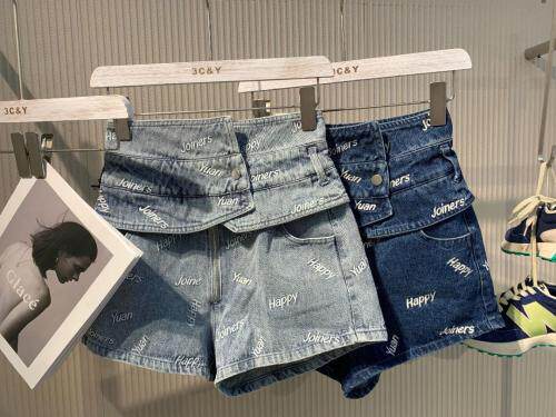 刺绣牛仔短裤～浅蓝、深蓝色，女装，LOVELS