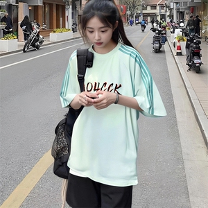 抖音得物品质二开240克宽松纯棉美式潮牌印花三条杠中性风短袖T恤图片