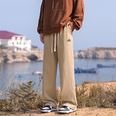 卡其色