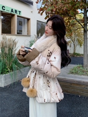 新中式轻熟风晕染碎花真毛领羽绒服女2025冬季系带收腰白鸭绒外套，女装羽绒服，艾米莉亚