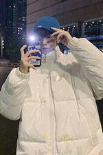 黑色