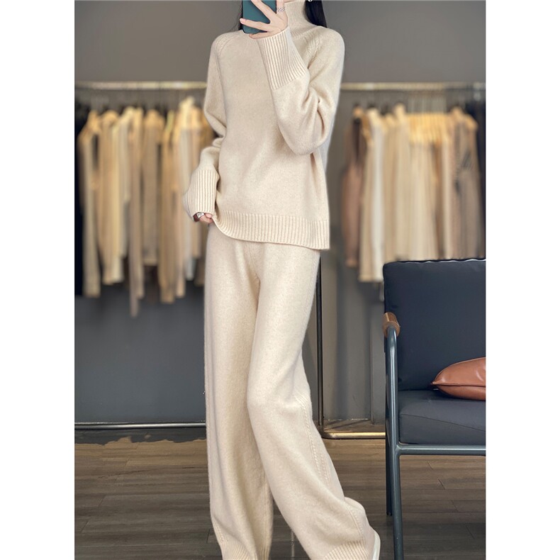 2025年秋季新款高领针织套装休闲时尚百搭，女装套装/套裙，暖思雅