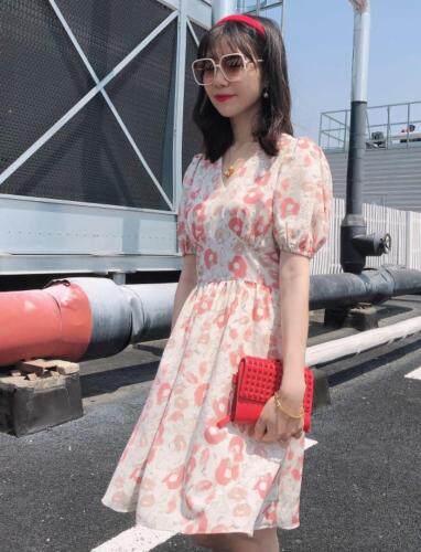 【现货】印花泡泡袖连衣裙，女装连衣裙，ONE