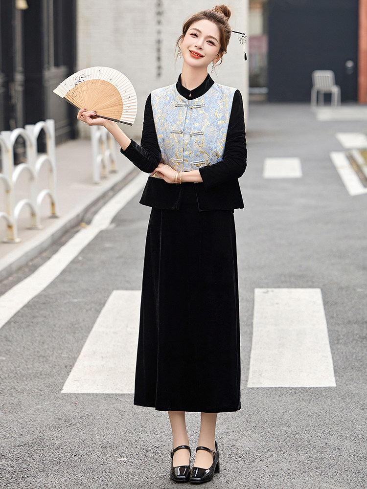 新中式套裙女2025年春季新款女时尚复古气质盘扣马甲丝绒裙两件套,女装套装/套裙,流量+