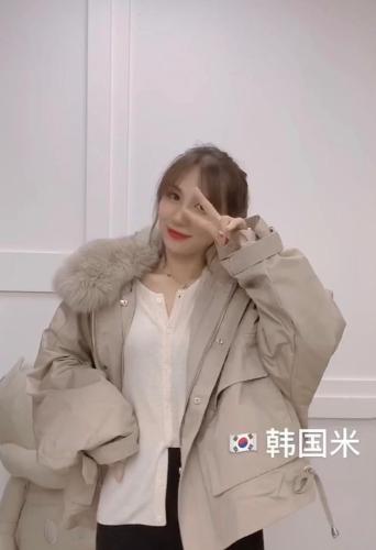 ZHG8113韩版蝙蝠款可脱卸真狐狸毛领内胆獭兔毛皮草派克服,女装皮草,L·H·X