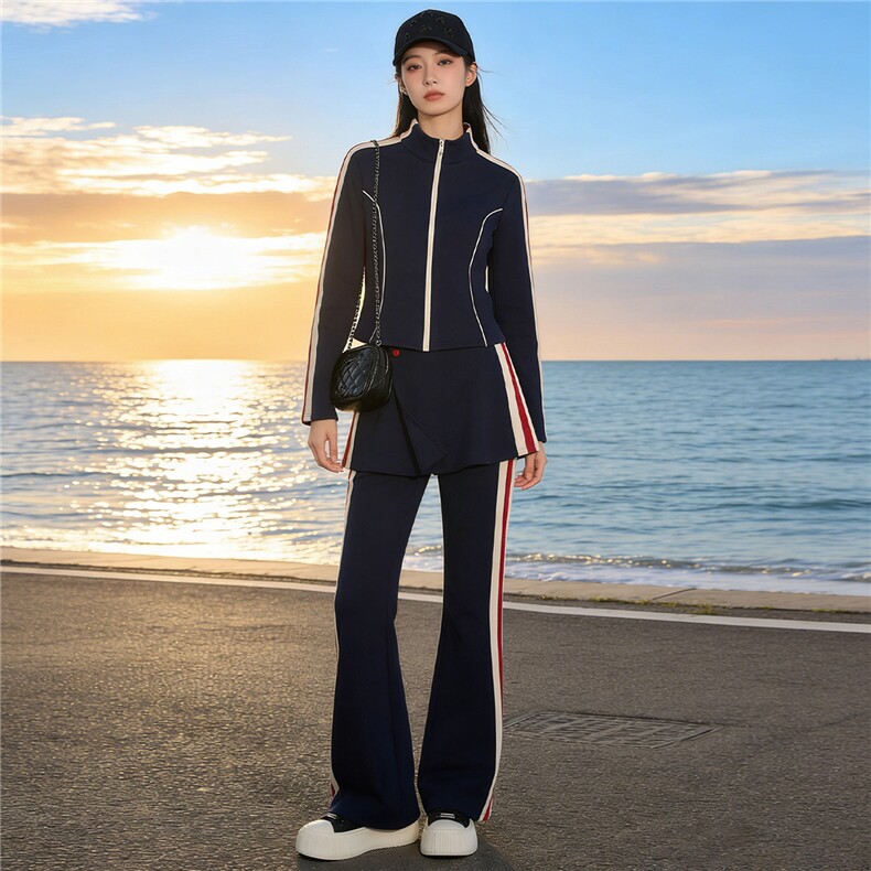 小个子穿搭时尚套装女春季新款条纹拼接开衫外套屁帘微喇裤三件套图片